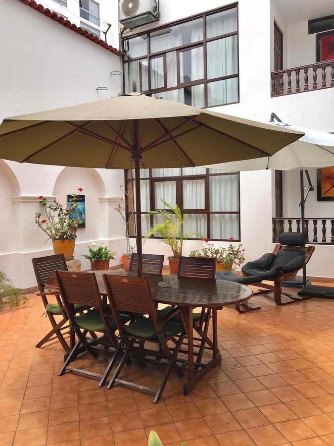 Hotel Miraflores Lodge Lima Exterior photo